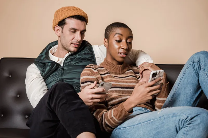 Braver Online, or Just Better at Hiding? The Honesty Question Nobody Wants to Answer
